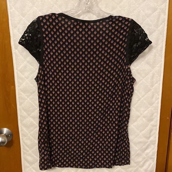 Dress shirt with lace sleeves - Picture 6 of 6